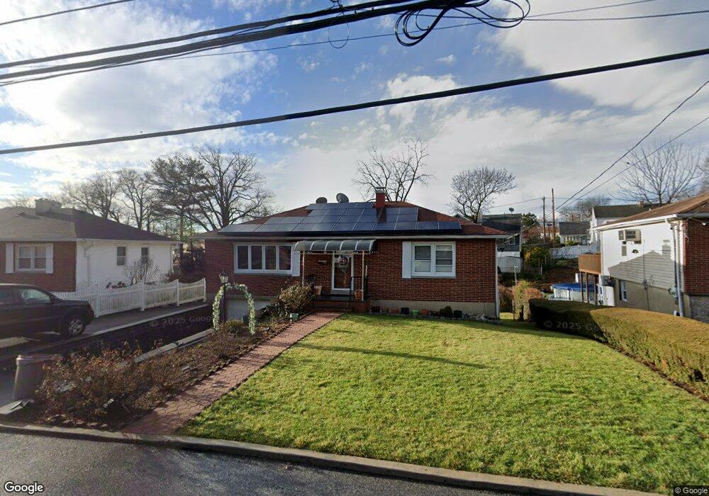 193 Roundhill Dr, Yonkers, NY 10710 - photo 1