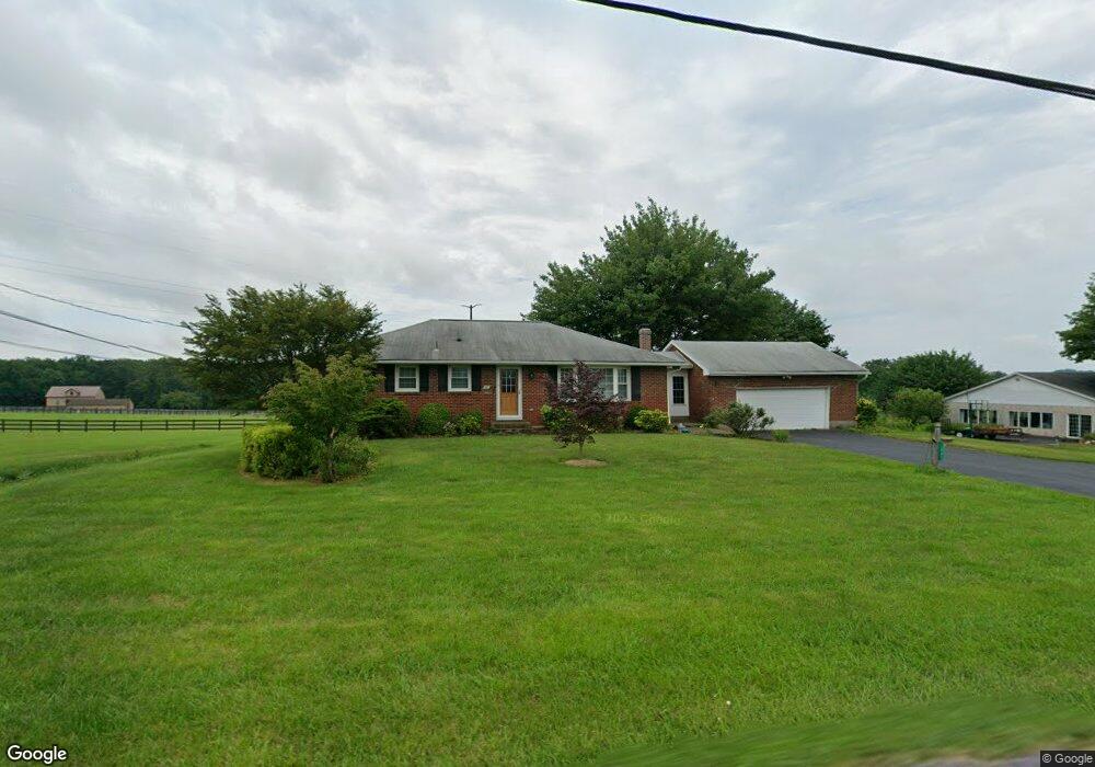 2801 Mountain View Dr, Bath, PA 18014 - photo 1