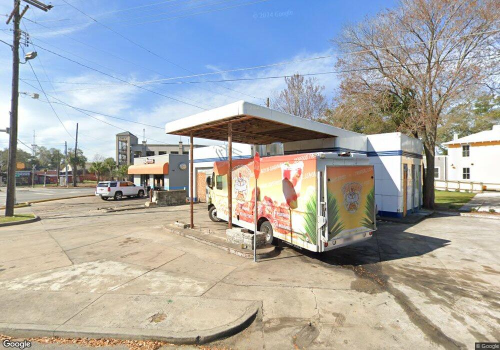 5 W 43rd St, Savannah, GA 31401 - photo 1