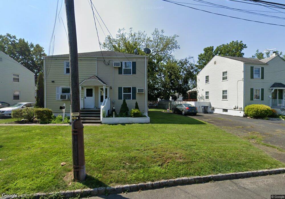 627 Crescent Dr, Bound Brook, NJ 08805 - photo 1