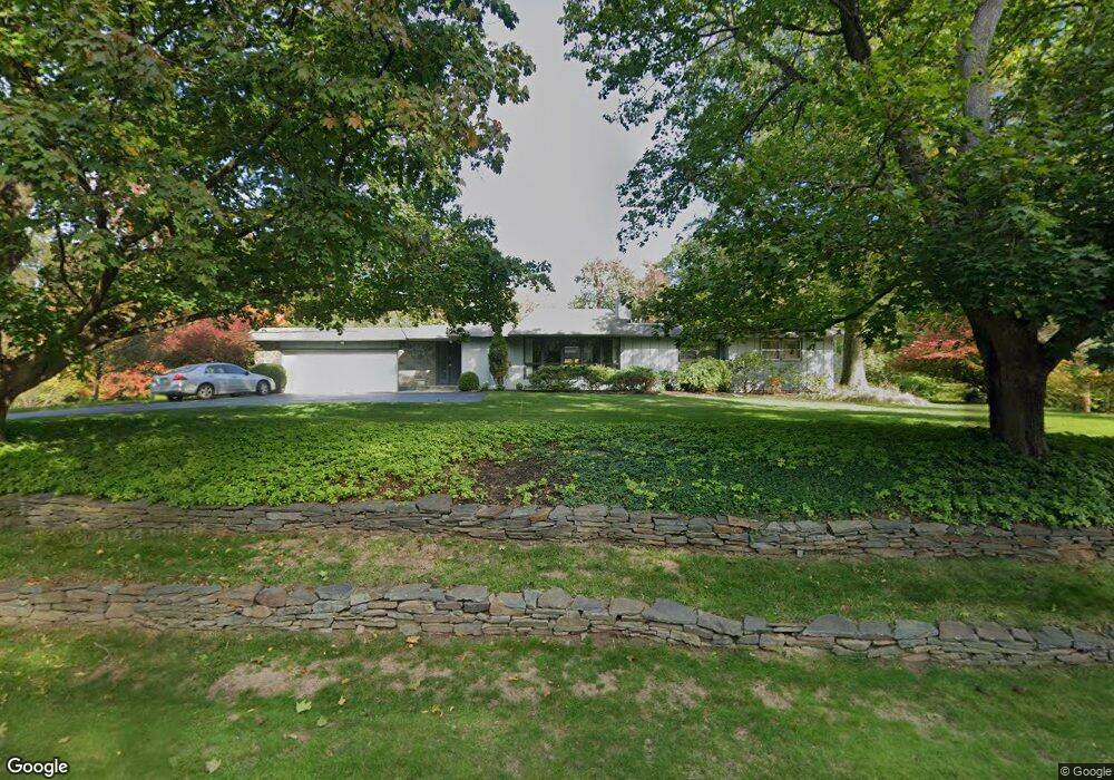 2369 Algonquin Rd, Schenectady, NY 12309 - photo 1