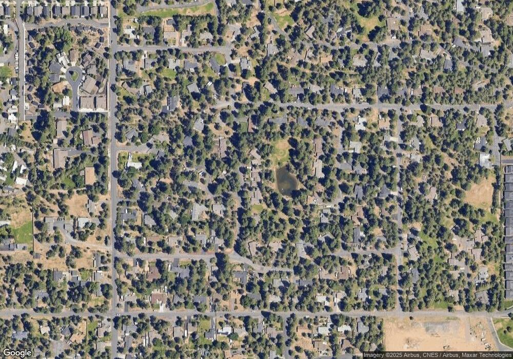 61258 Kwinnum Dr, Bend, OR 97702 - photo 1