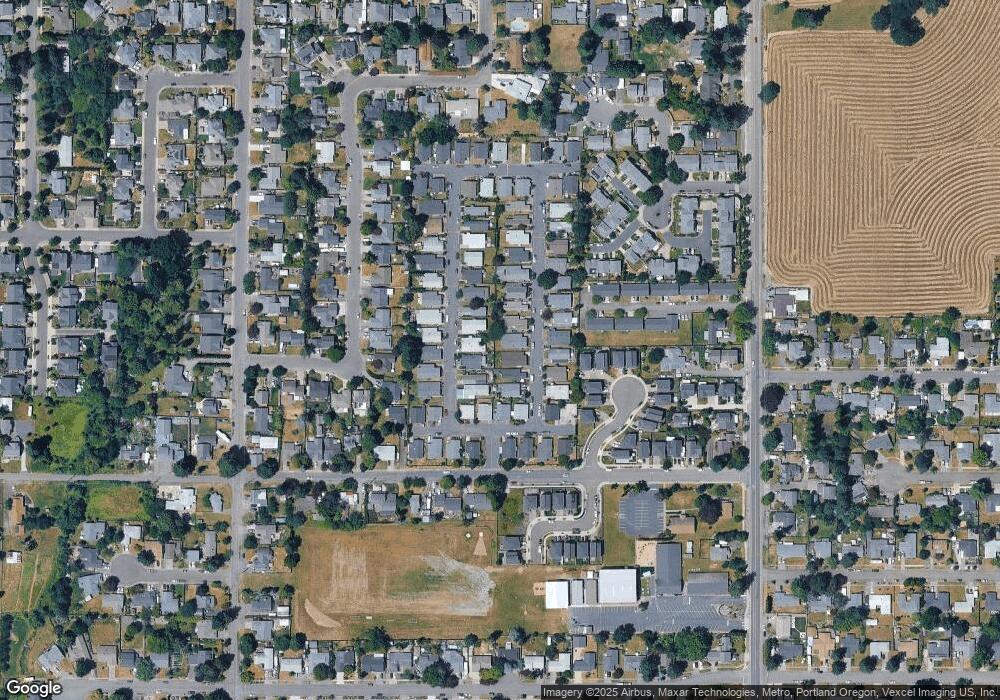 301 E Columbia Dr unit 25, Newberg, OR 97132 - photo 1