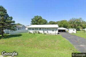 421 N 2nd St, Chandlerville, IL 62627