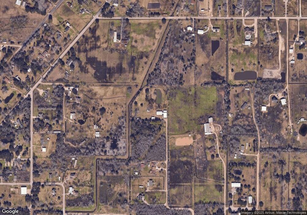 625 Ave G, Alvin, TX 77511 - photo 1