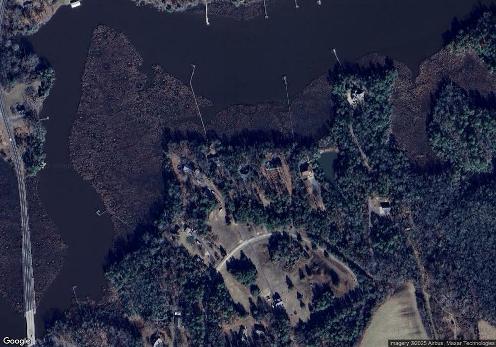 462 Thompson Cir, Colonial Beach, VA 22443 - photo 1