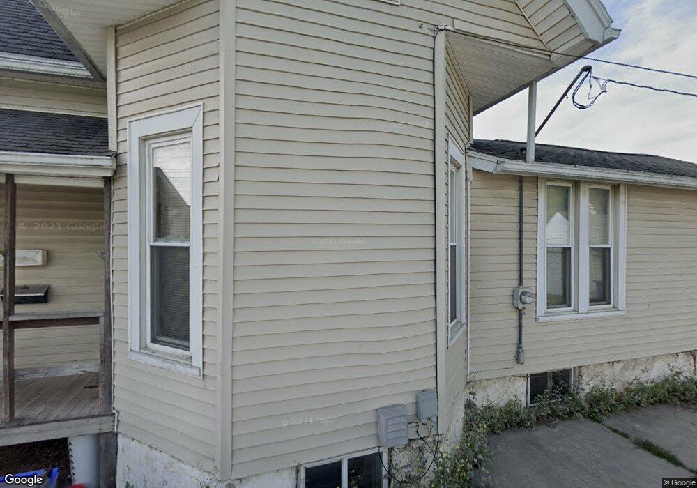 212 9th St NW, Cedar Rapids, IA 52405 - photo 1