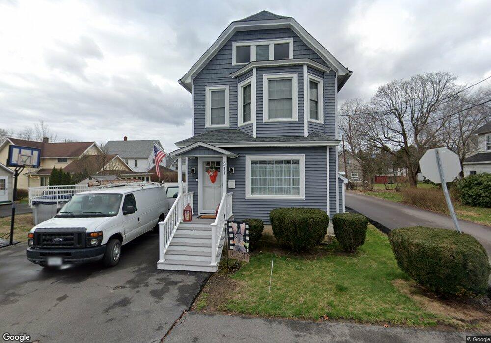 311 Walnut St, Peckville, PA 18452 - photo 1