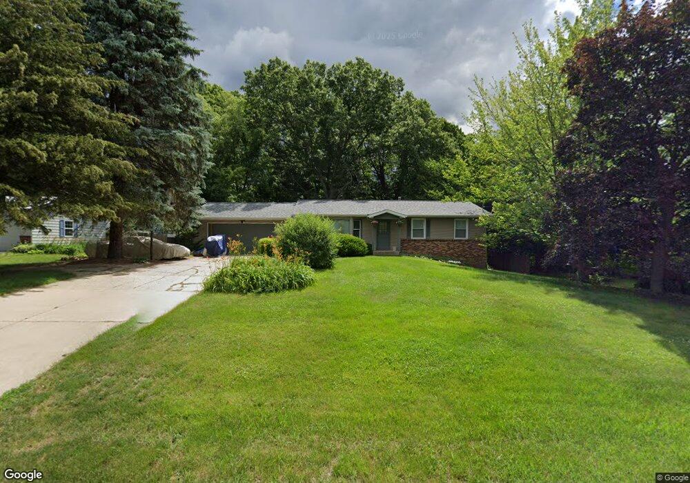 2432 Leffingwell Ave NE, Grand Rapids, MI 49525 - photo 1