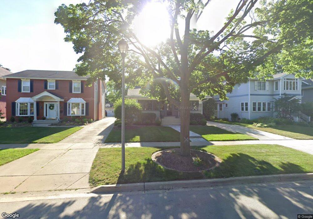 320 N Addison Ave, Elmhurst, IL 60126 - photo 1