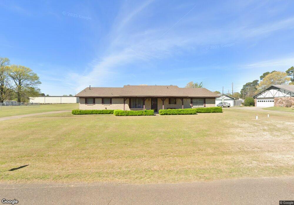 4911 Twin Oak Dr, Texarkana, TX 75503 - photo 1