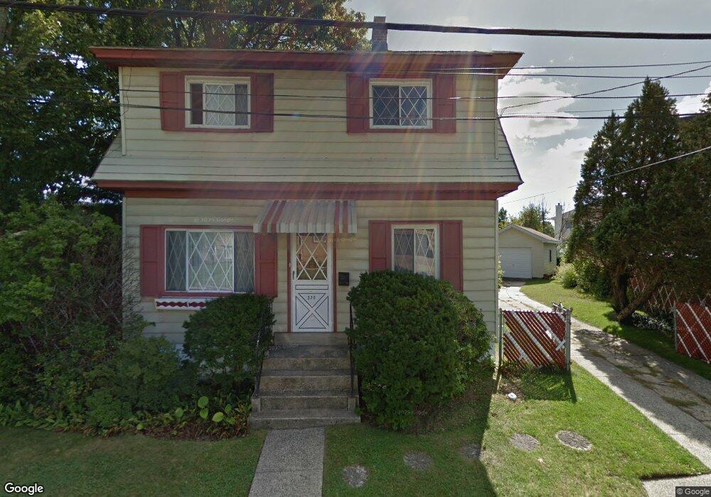 370 Courthouse Rd, Franklin Square, NY 11010 - photo 1