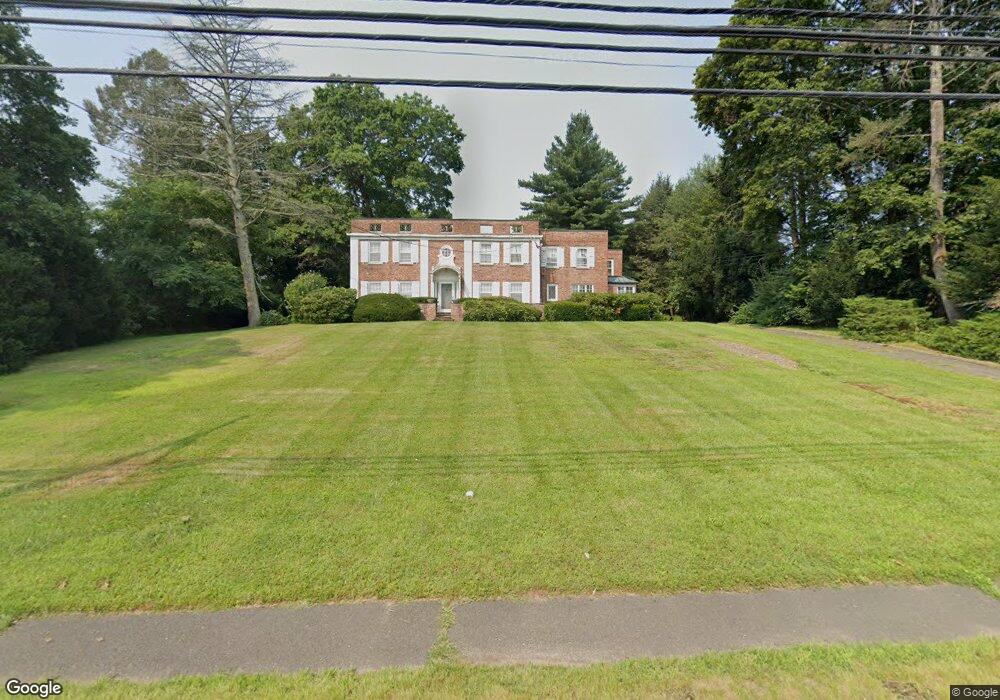 1011 N Main St, West Hartford, CT 06117 - photo 1