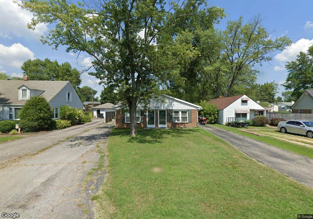 1750 Twin Oaks Dr, New Albany, IN 47150 - photo 1