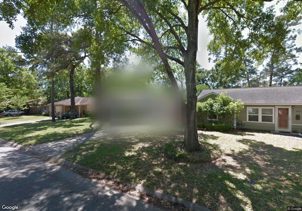 1623 Richelieu Ln, Houston, TX 77018 - photo 1