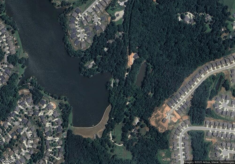 6471 Looper Lake Dr, Flowery Branch, GA 30542 - photo 1