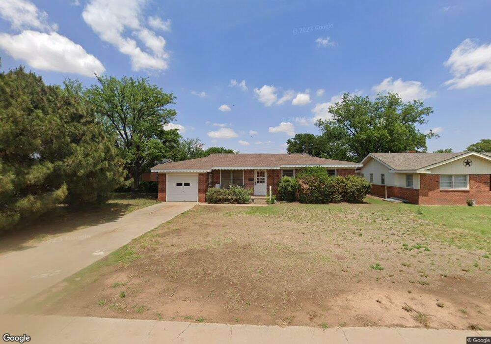 1617 Dallas St, Plainview, TX 79072 - photo 1