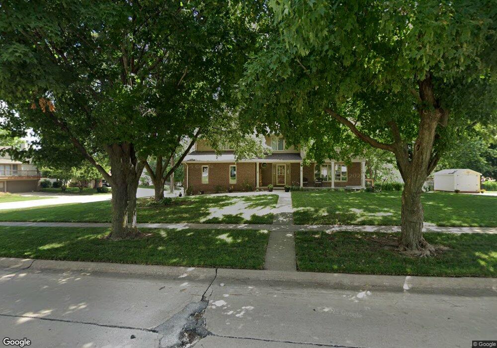 701 Knolls Rd, West Des Moines, IA 50265 - photo 1