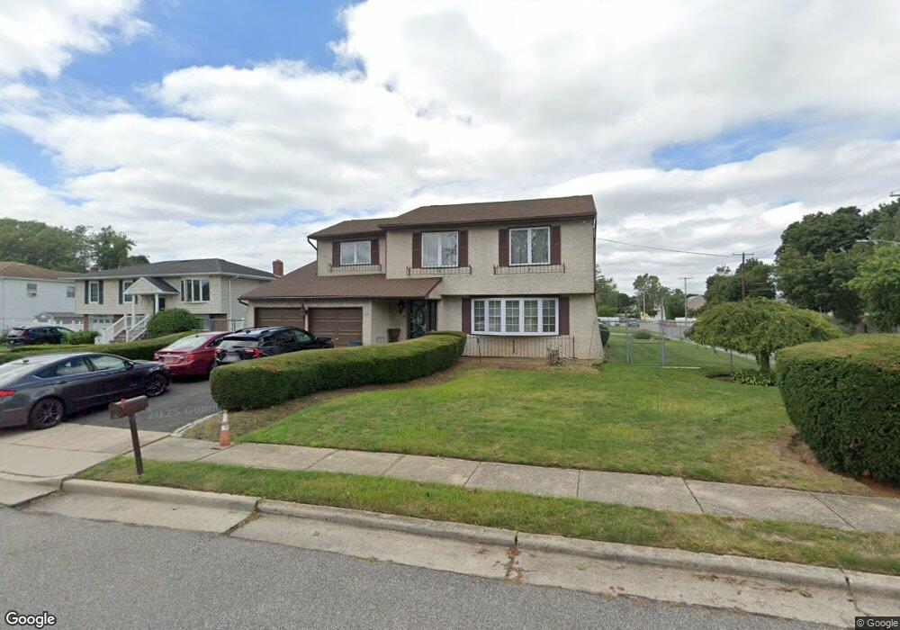 123 Susan Ln, Amityville, NY 11701 - photo 1