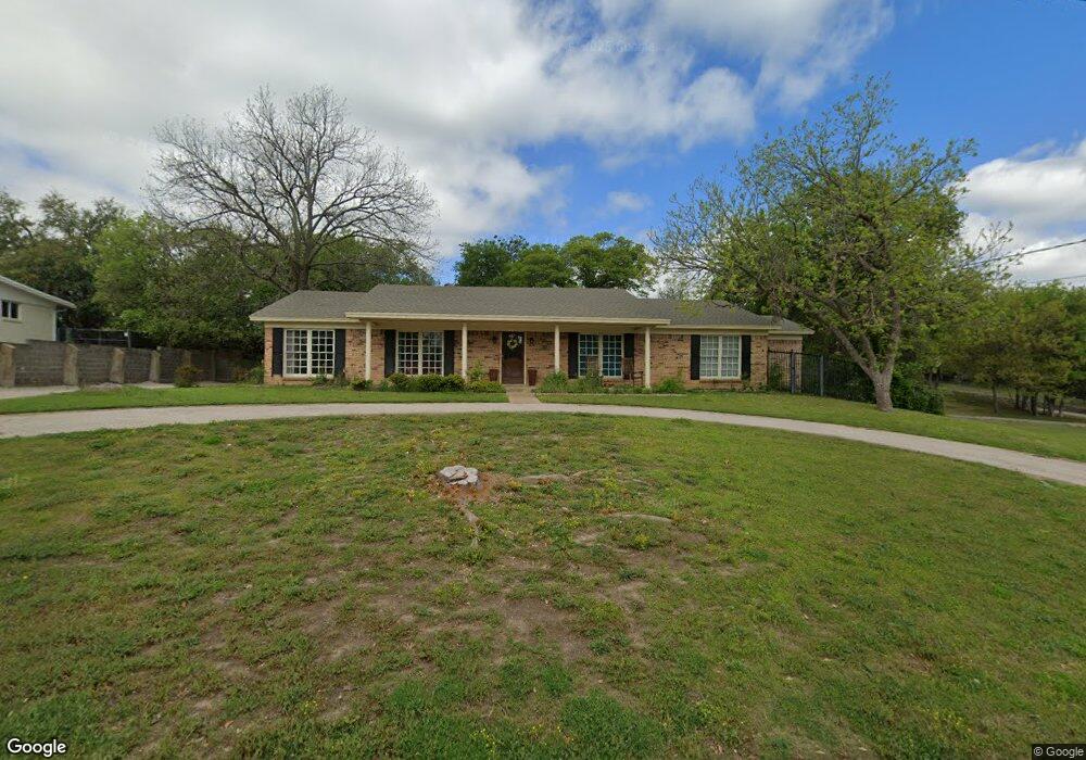 702 Norton St, Weatherford, TX 76086 - photo 1