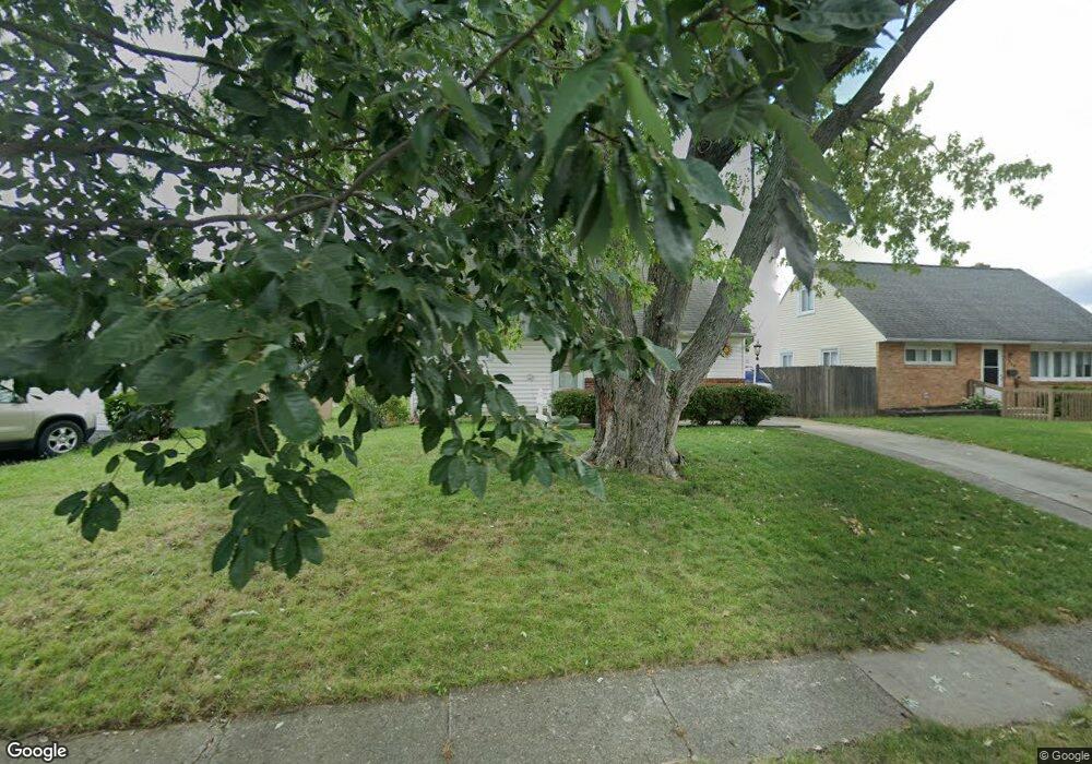 725 Savannah Dr, Columbus, OH 43228 - photo 1