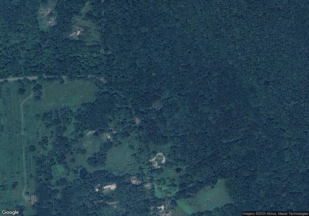 174 Calhoun St, Washington Depot, CT 06794 - photo 1