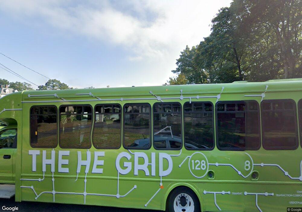 423 Mystic St, Arlington, MA 02474 - photo 1