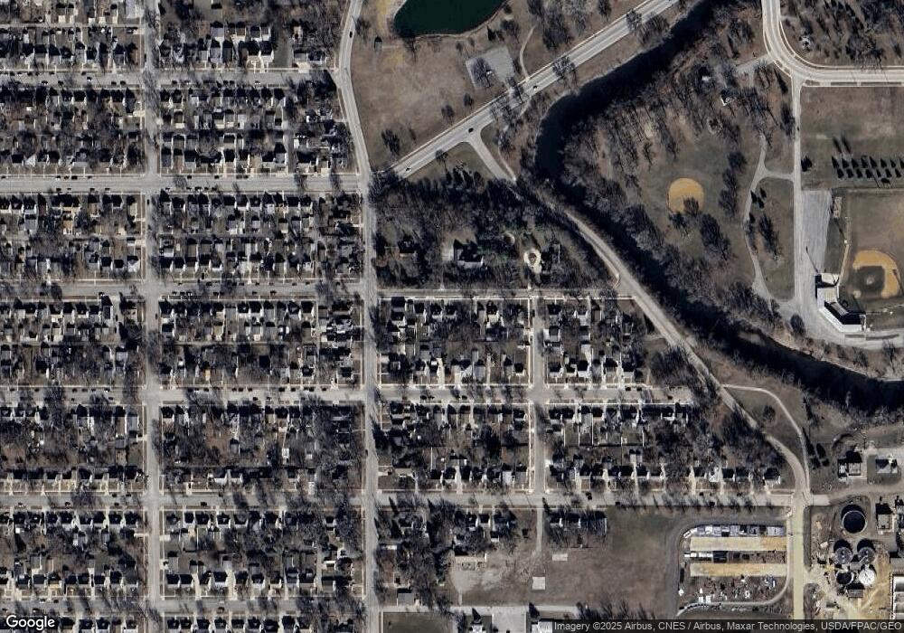 311 10th Ave SW, Austin, MN 55912 - photo 1