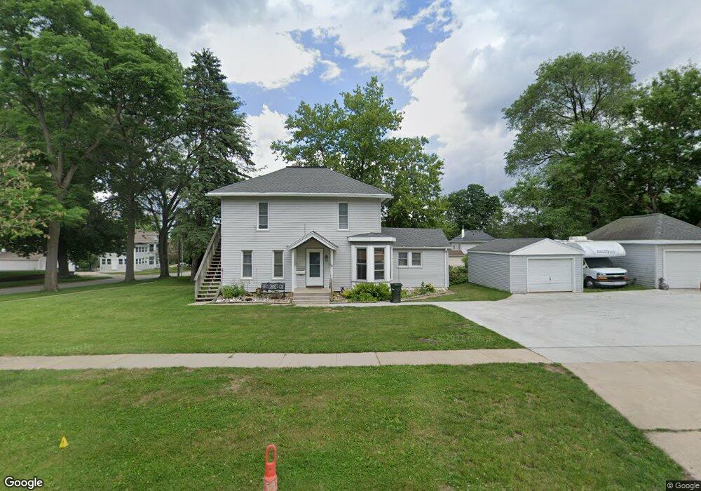 904 Iowa St, Cedar Falls, IA 50613 - photo 1