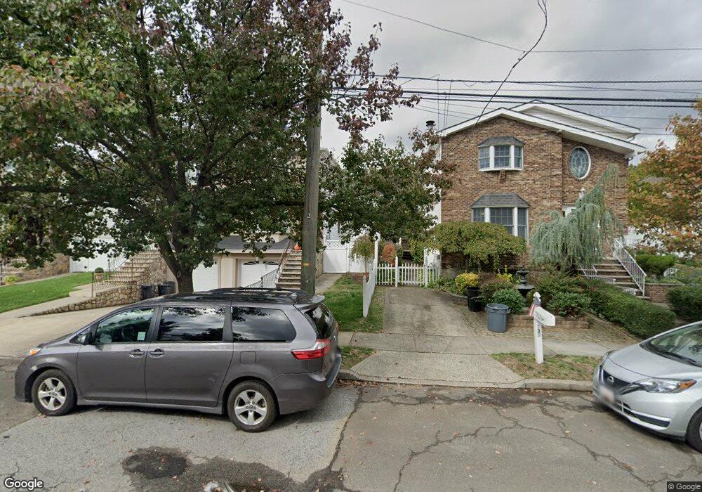147 Camden Ave, Staten Island, NY 10309 - photo 1