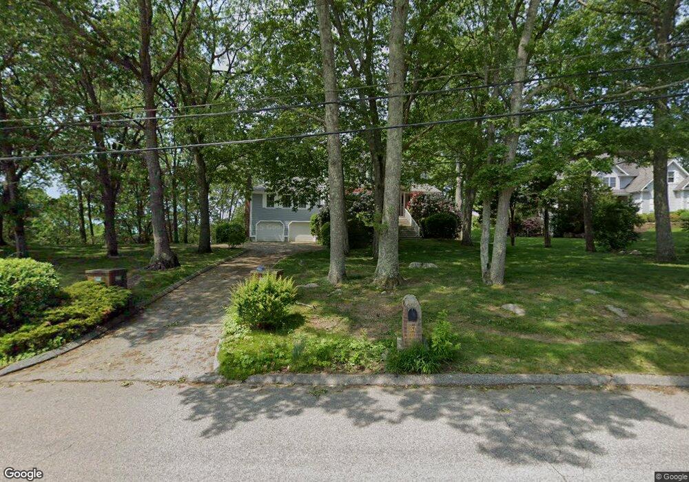 37 Wicklow Rd, Westerly, RI 02891 - photo 1