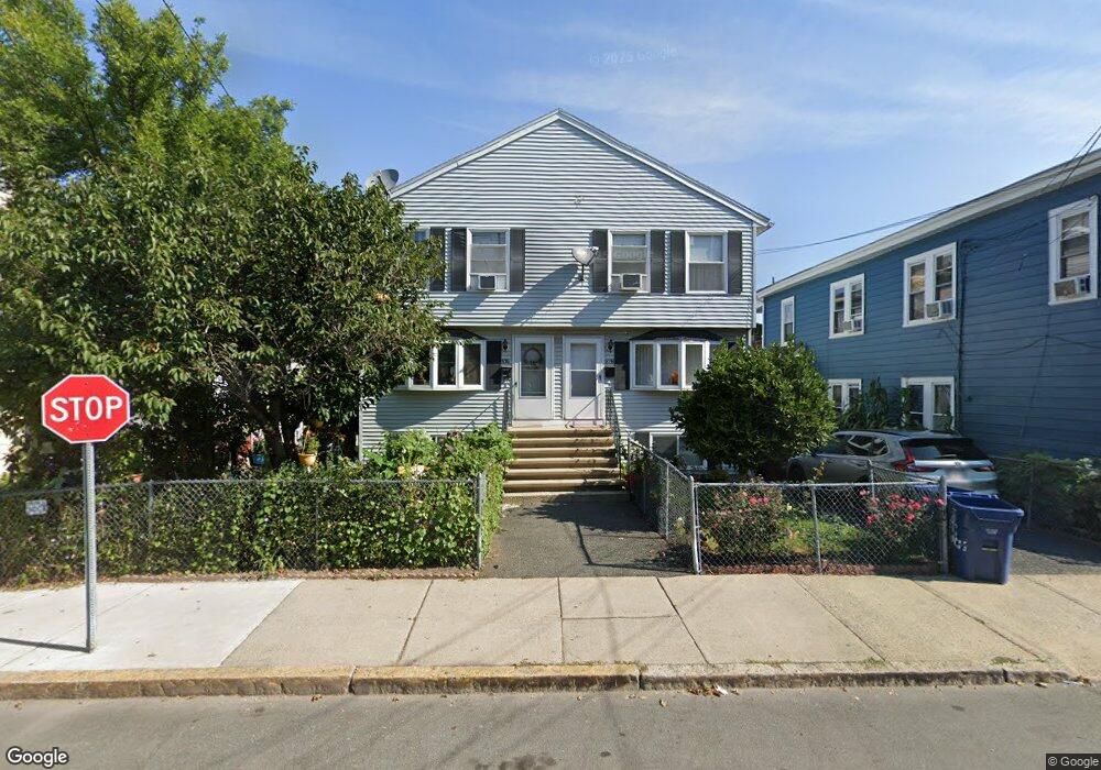 574 Beach St, Revere, MA 02151 - photo 1
