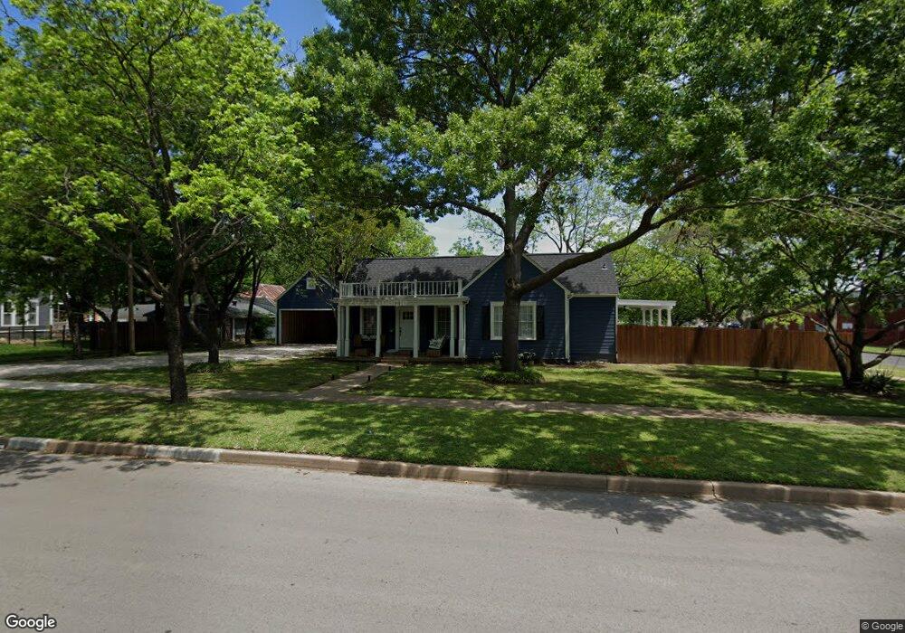 300 N Preston St, Ennis, TX 75119 - photo 1