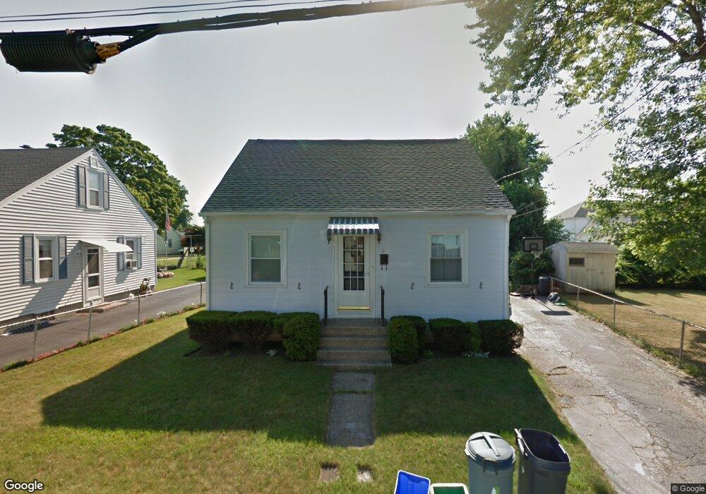 11 Lanesborough St, Pawtucket, RI 02801 - photo 1