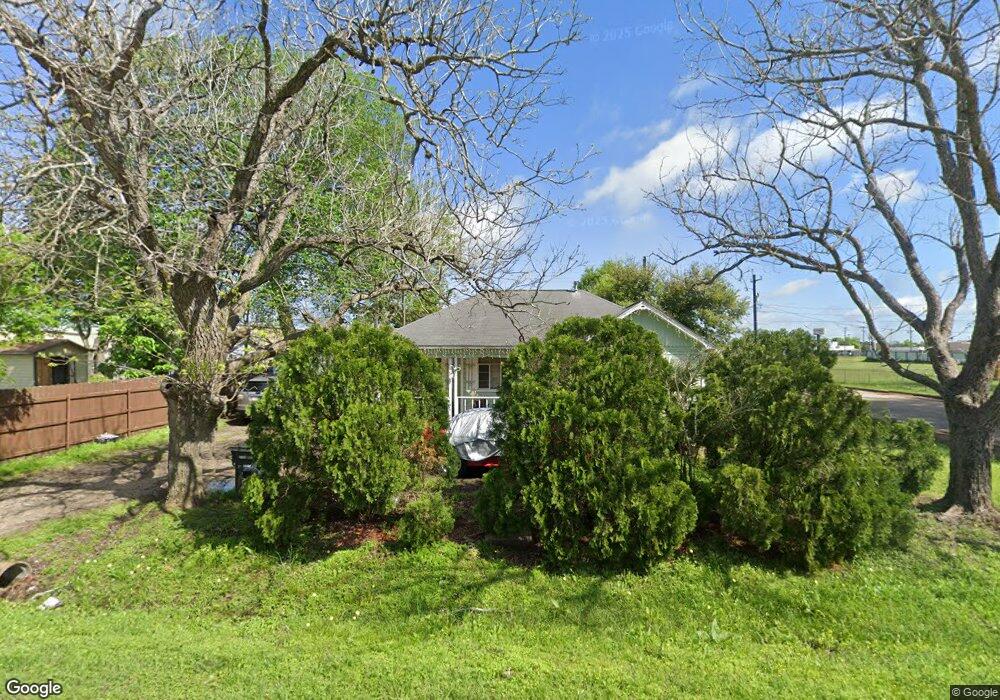 3521 5th St, Bay City, TX 77414 - photo 1