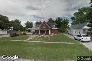 212 N College St, Assumption, IL 62510
