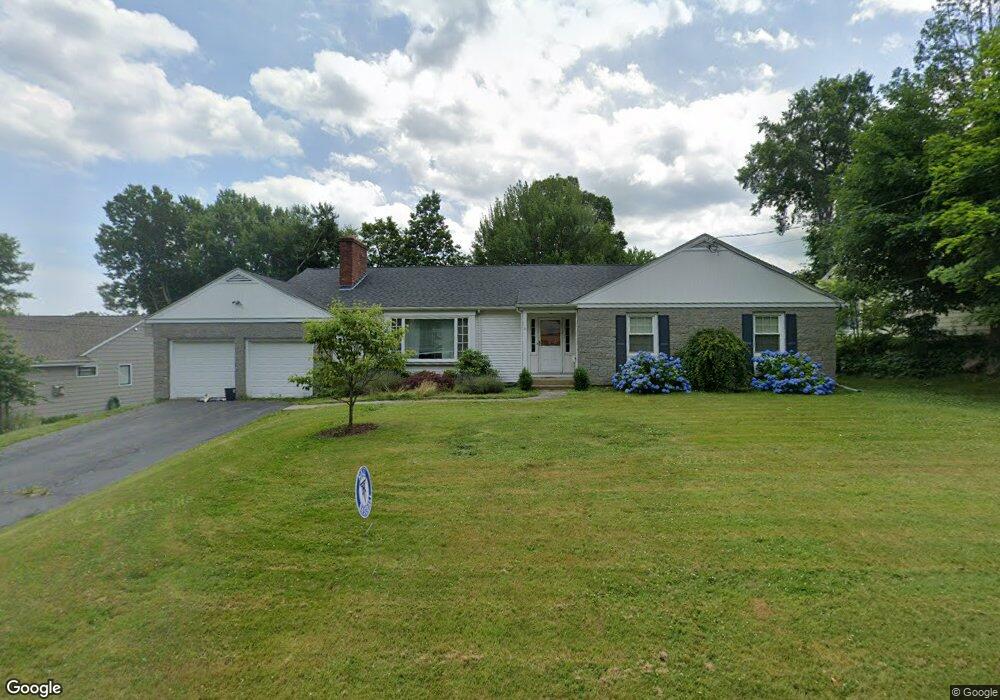 11 Pinecrest Rd, West Hartford, CT 06117 - photo 1