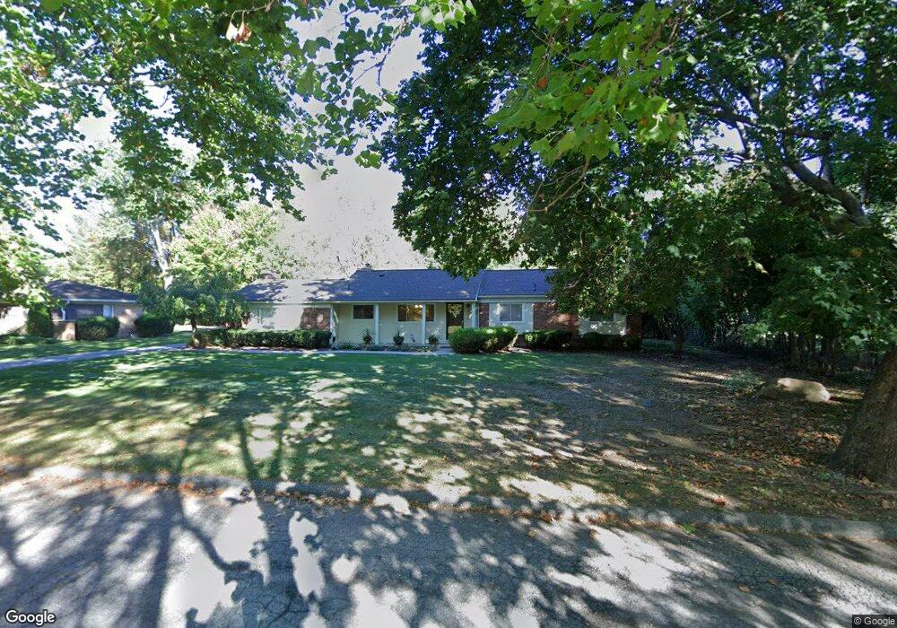 3136 Pebble Ln, Bloomfield Hills, MI 48301 - photo 1