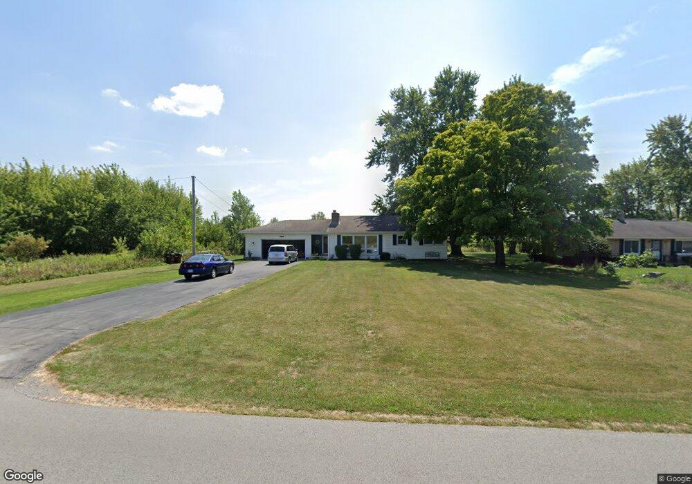 572 Lutz Rd, Lima, OH 45801 - photo 1