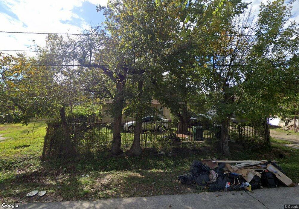 2429 Dolly Wright St, Houston, TX 77088 - photo 1