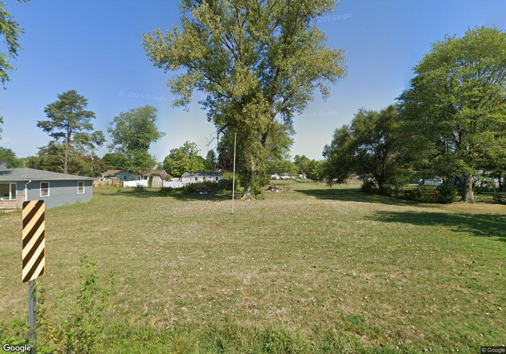 350 Deaver Rd, Columbus, IN 47201 - photo 1