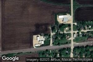 1717 Warren St, Nachusa, IL 61057