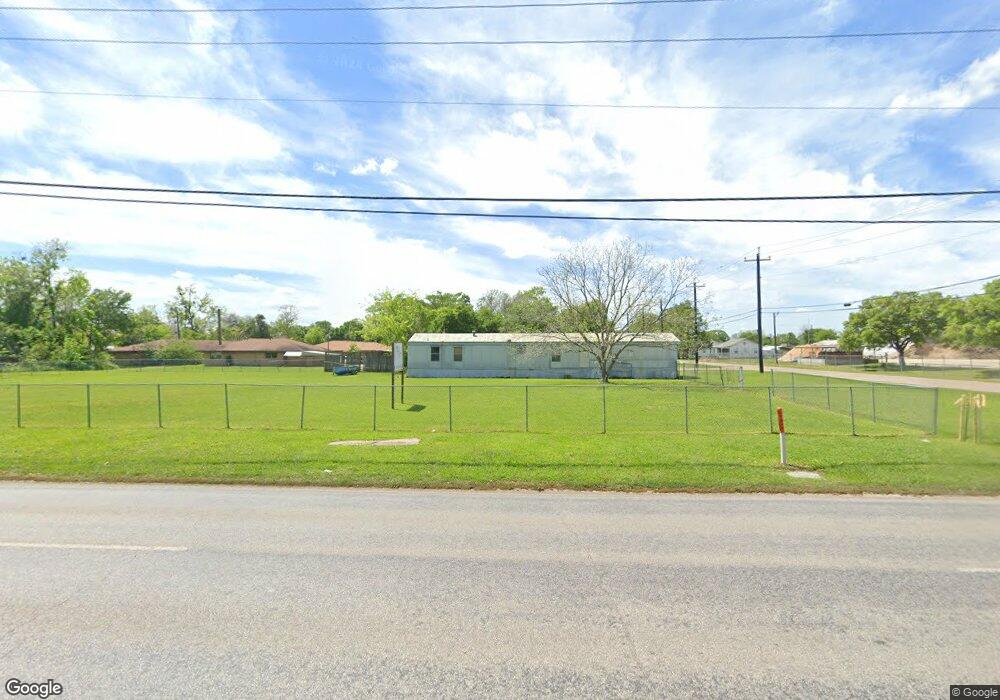 2668 Nichols Ave, Bay City, TX 77414 - photo 1