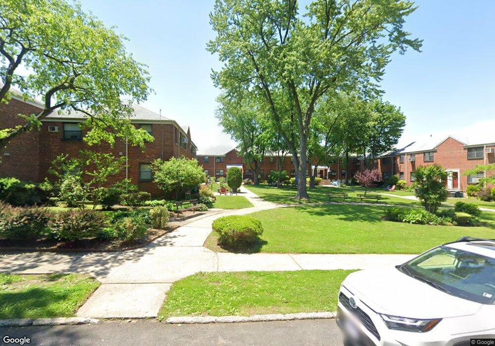 19-26 202nd St unit Upper, Bayside, NY 11357 - photo 1