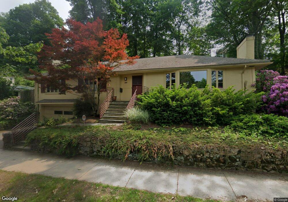 241 Crafts Rd, Chestnut Hill, MA 02467 - photo 1
