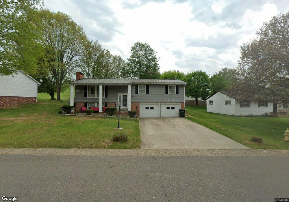 1427 Tomahawk Ln, Coshocton, OH 43812 - photo 1
