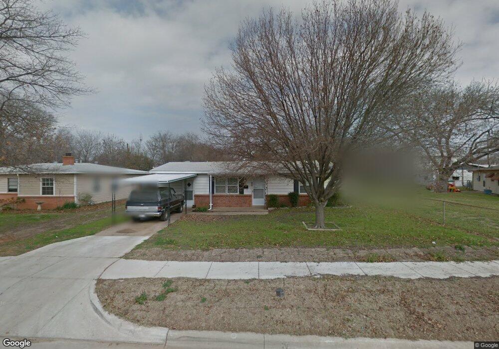 733 Greenway Dr, Hurst, TX 76053 - photo 1