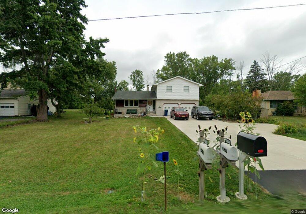 5258 Mapleton Rd, Lockport, NY 14094 - photo 1