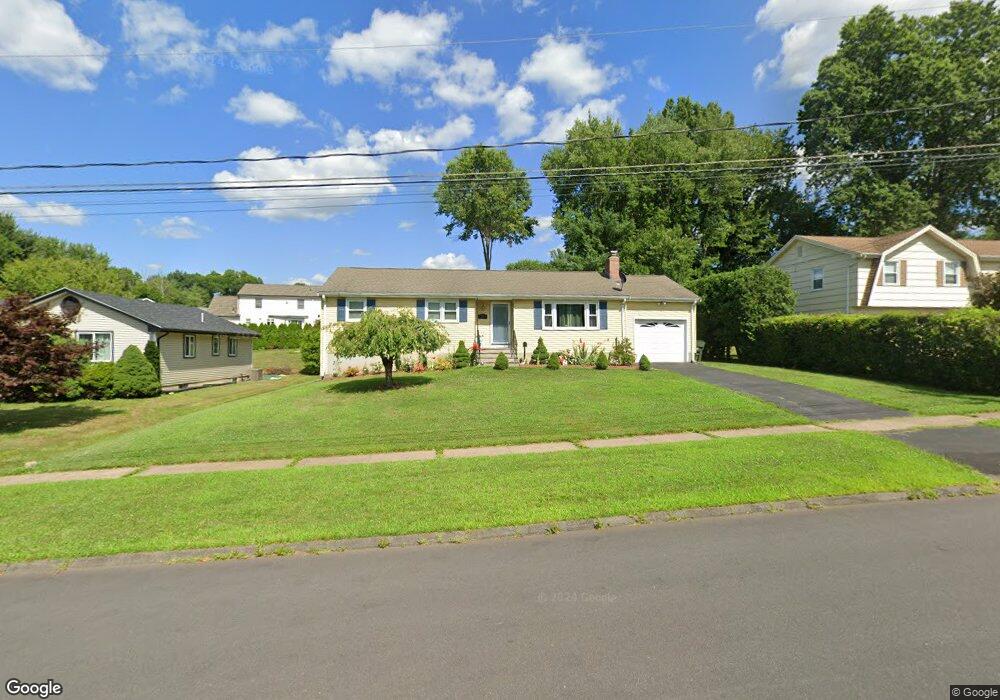 18 Nathan Hale Dr, Newington, CT 06111 - photo 1