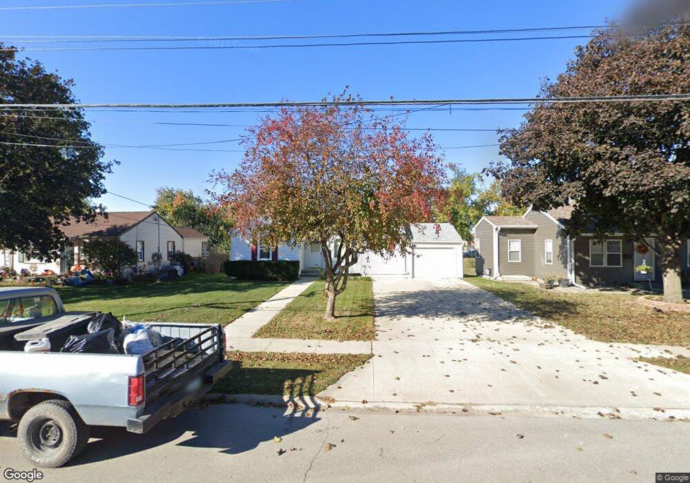 311 E 19th St S, Newton, IA 50208 - photo 1